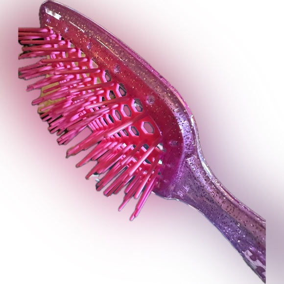 UNBRUSH
DETANGLING HAIR BRUSH - ROSE QUARTZ - Picture 2 of 4